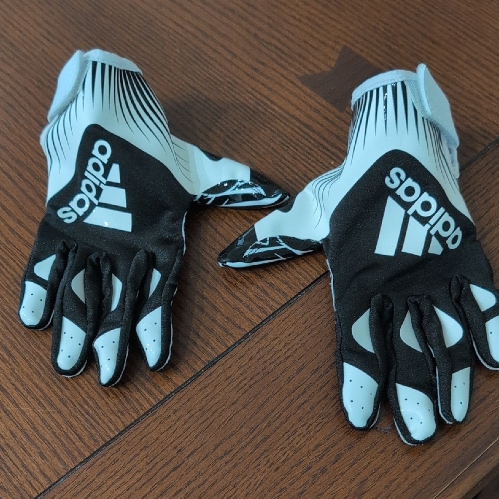 Adidas Black and White Wearable Gloves